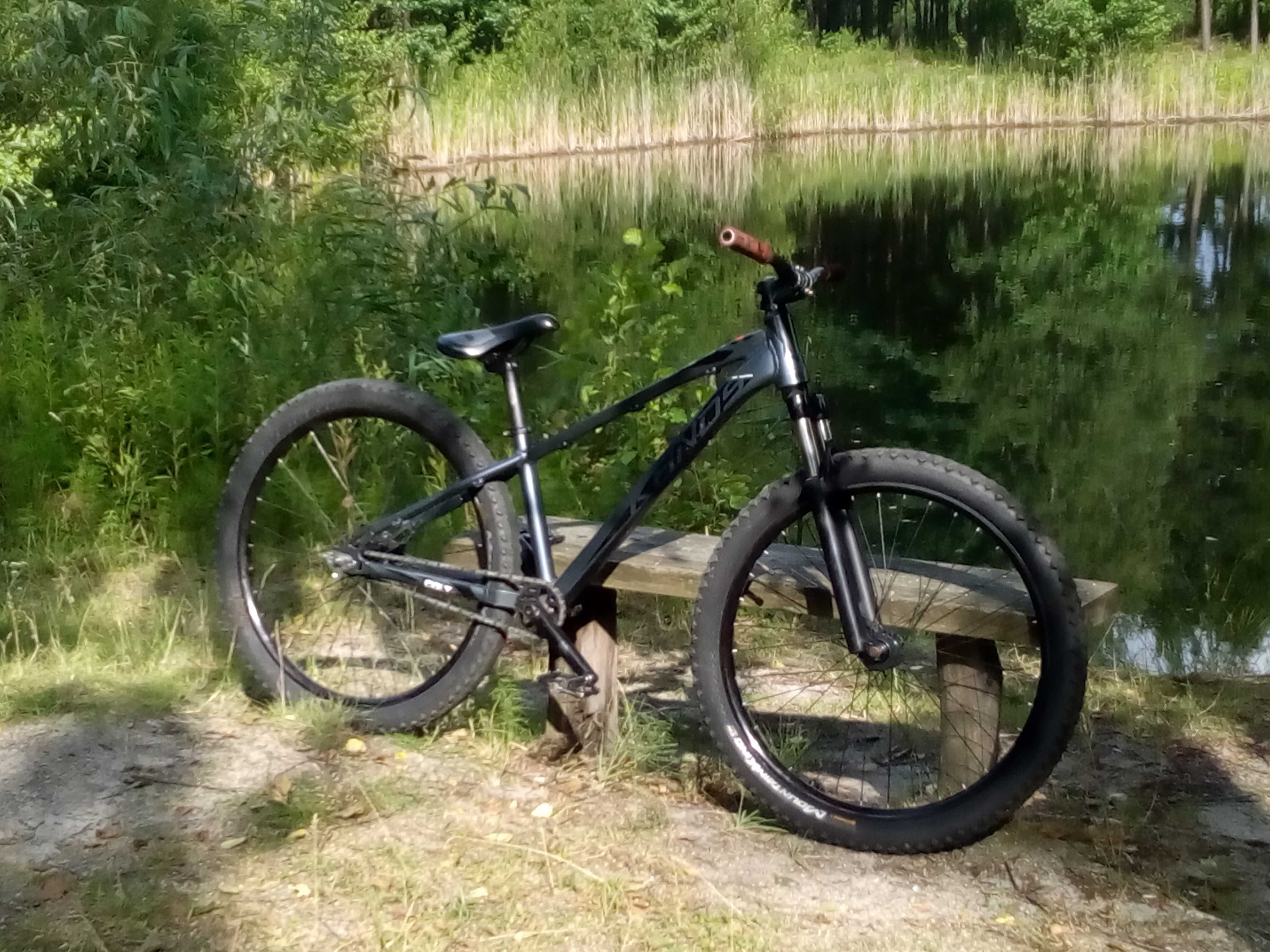 Rower dirt kands colt podpisy GB 2024