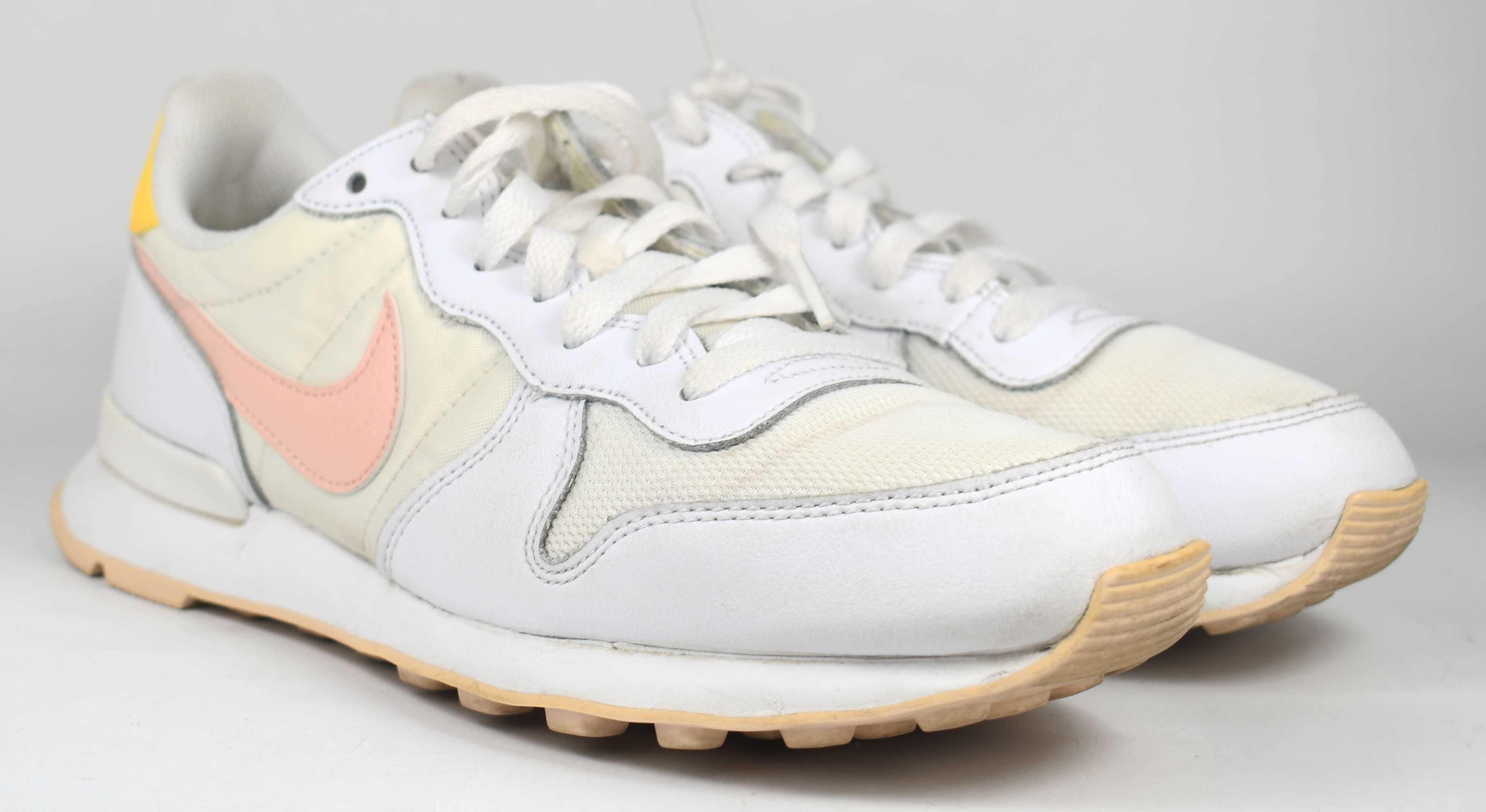 Używane Buty Nike Internationalist DM3076 roz. 39