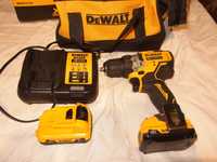 DEWALT 12V DCK221F2 XTREME шуруповерт DCD701 3Ah+3Ah