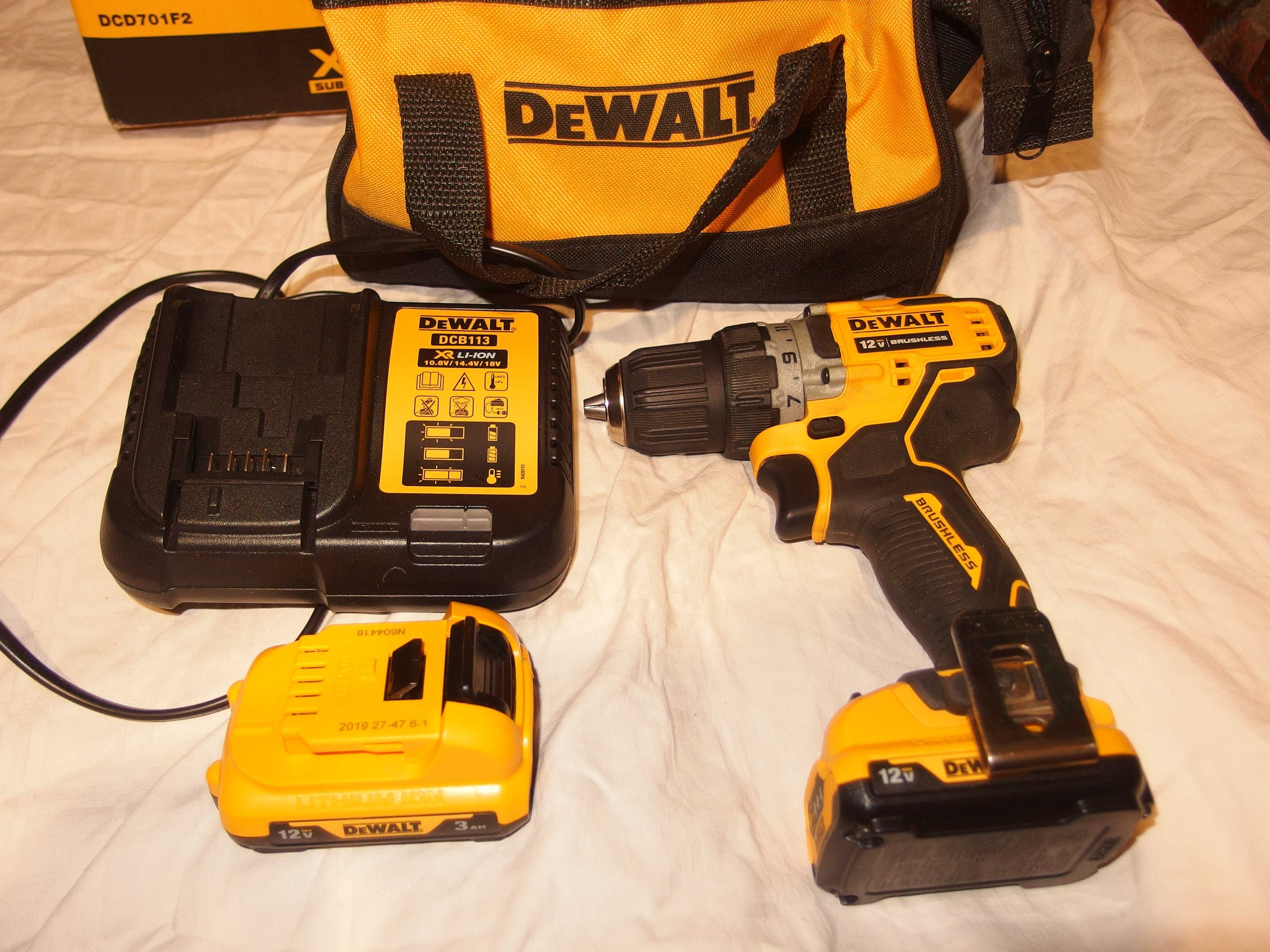 DEWALT 12V DCK221F2 XTREME шуруповерт DCD701 3Ah+3Ah