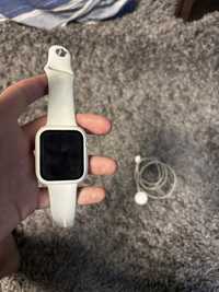 Apple Watch SE 44mm