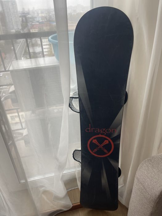 Сноуборд в хорошем состоянии