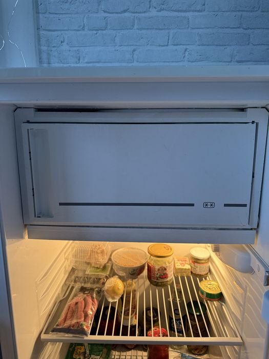 Холодильник працюючий ( торг)