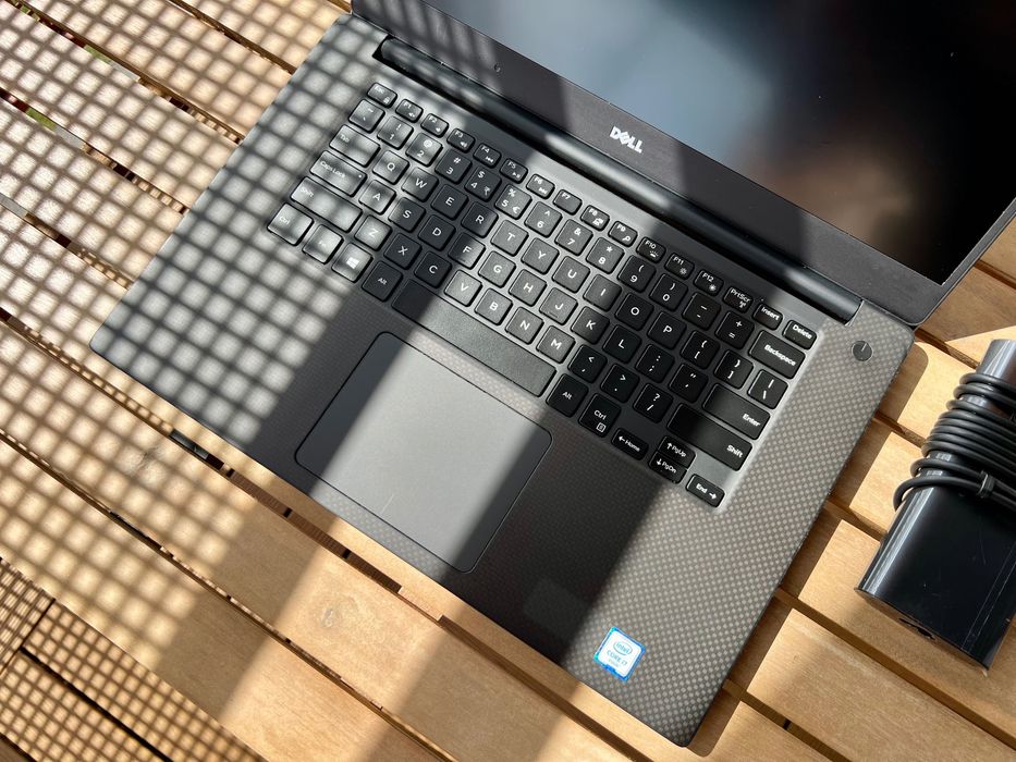 Laptop Dell Precision 5510. i7-6820HQ, matryca 15,6” IPS, Carbon.