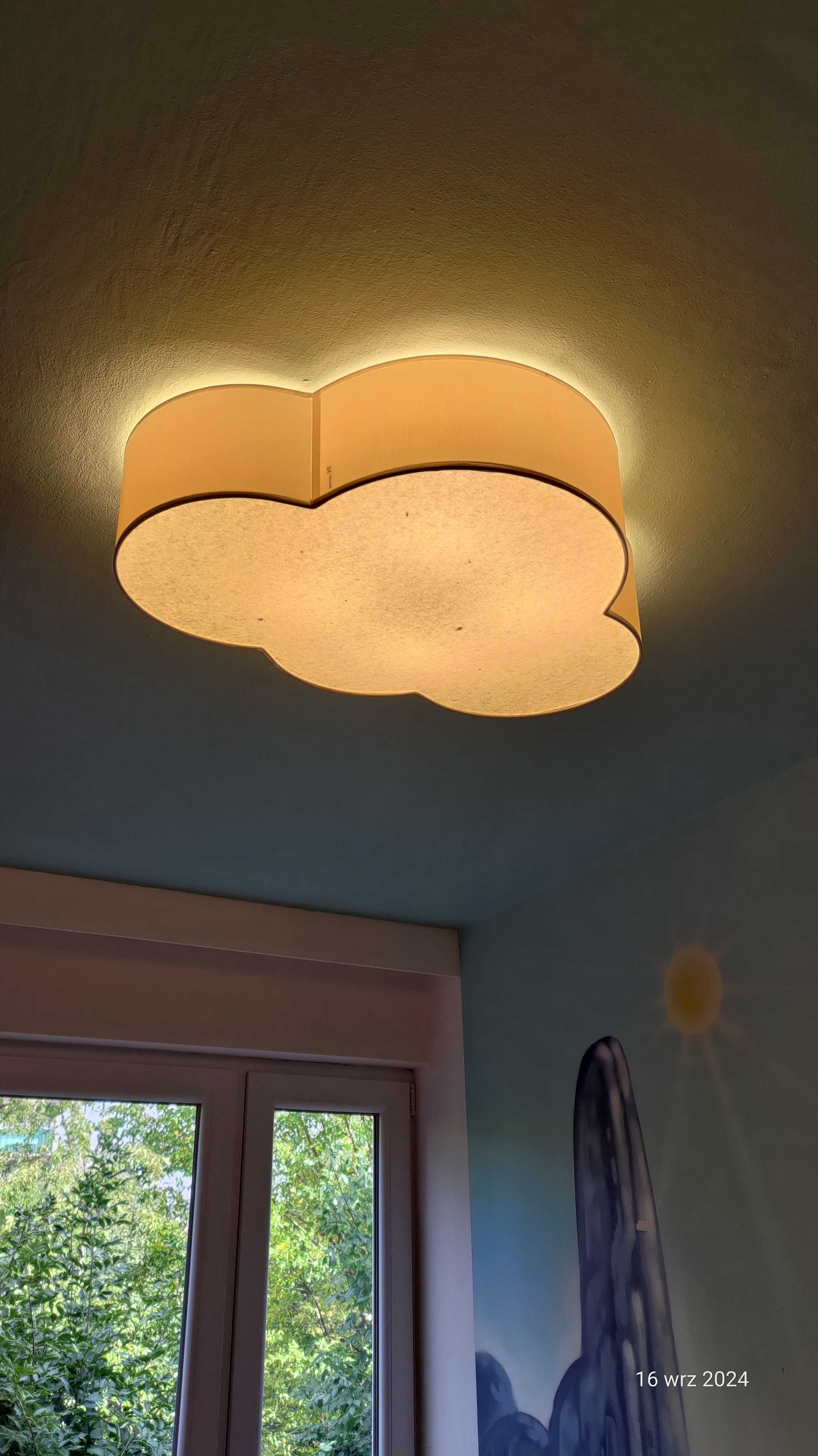 Lampa sufitowa chmurka 60x45x13 wraz z żarówkami
