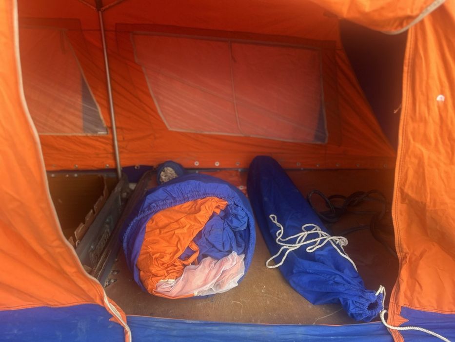 Прицеп, палатка