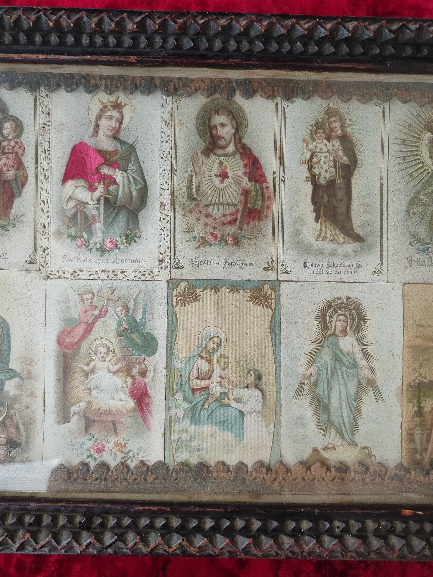 Stary obraz religijny w ramie tramp art