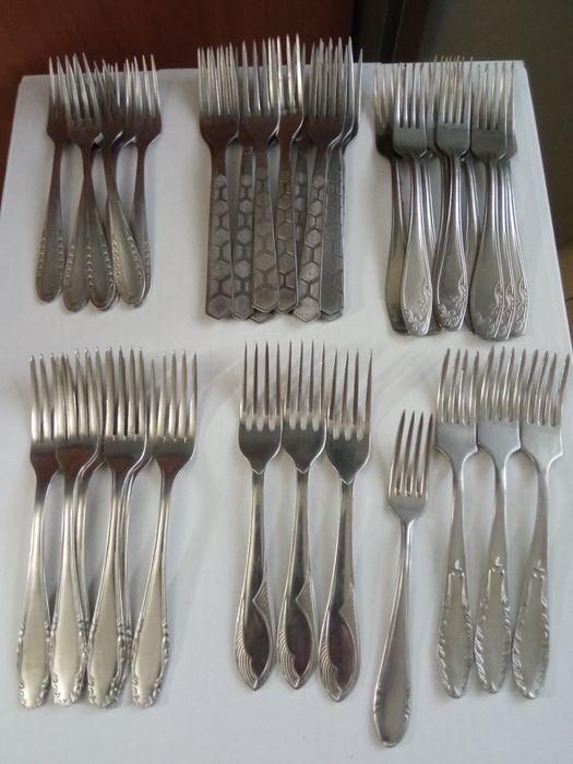 Столовые наборы. Столовые, десертные ложки, вилки, ножи