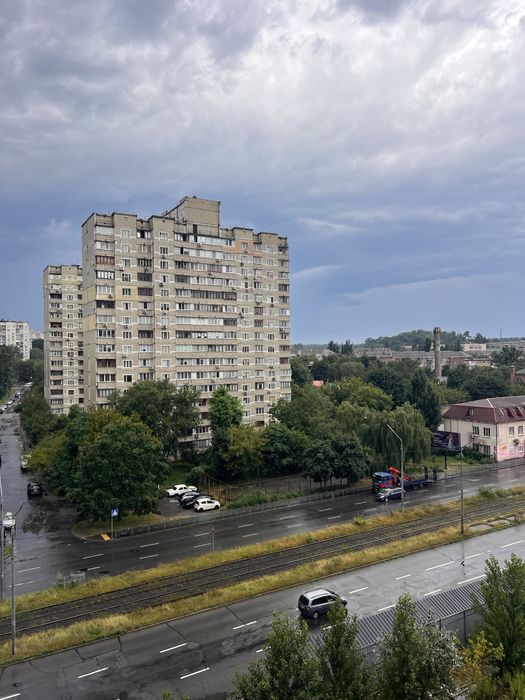 Продаж 2к квартири  68м2 ЖК Бережанський Оболонь Автозаводська, 72б