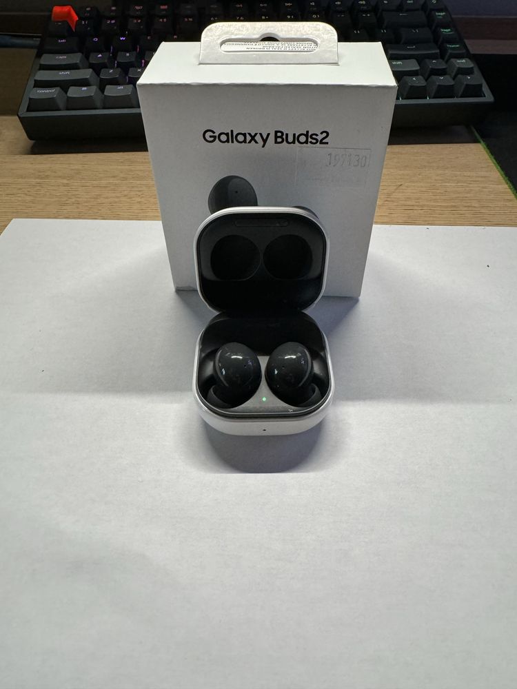 Sprzedam zestaw: Samsung Galaxy s21 5g, Galaxy Buds 2