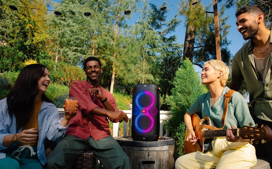 Coluna JBL Party Box High Power como nova em caixa com Fatura e garant