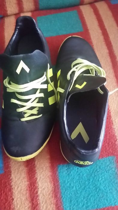 buty halowki Adidas 40 2/3 dl wkl 26,3 cm