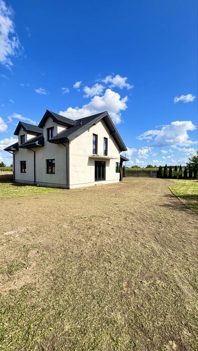 DOM z dużą działką