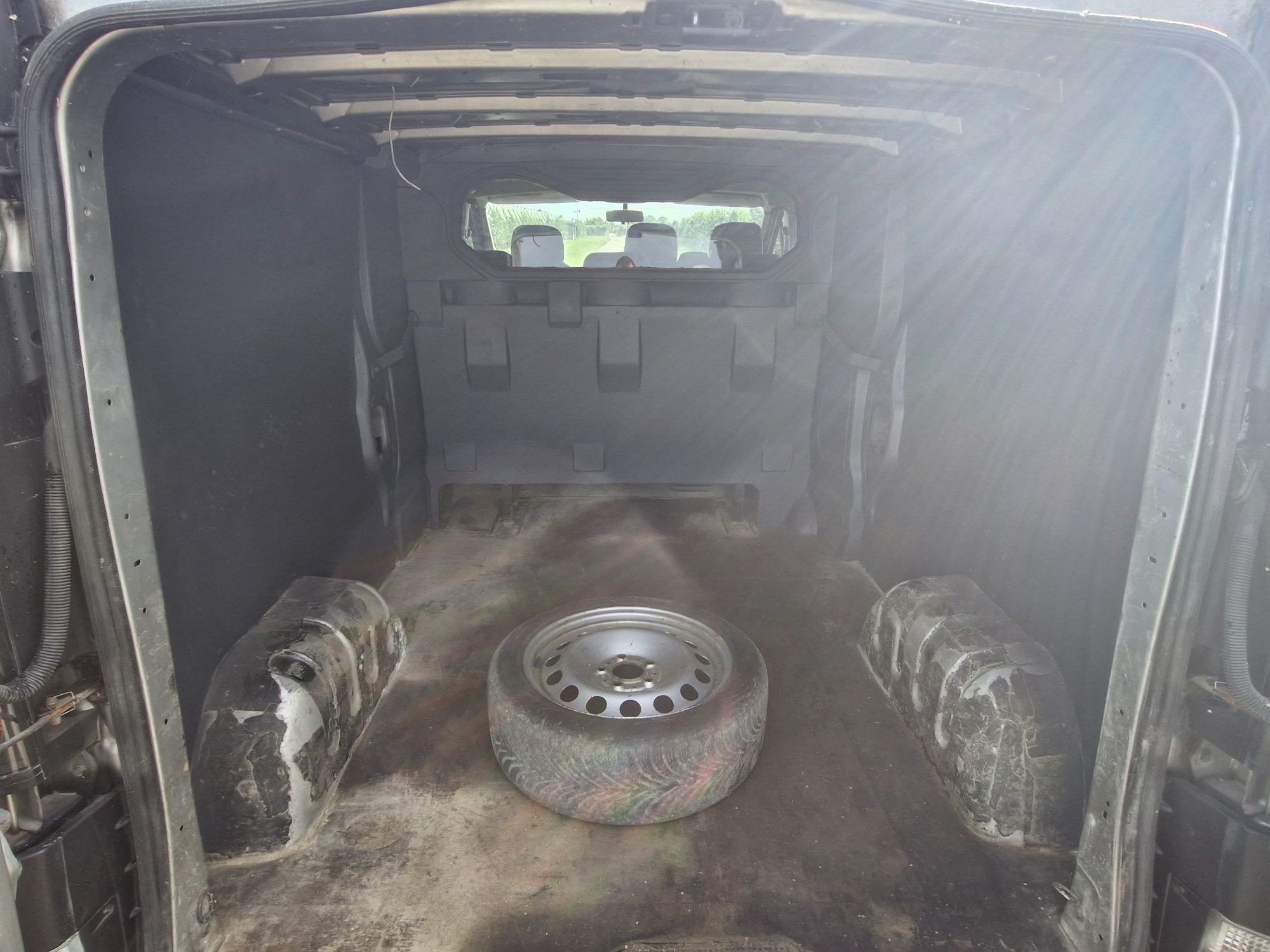Opel Vivaro Long 6 osób