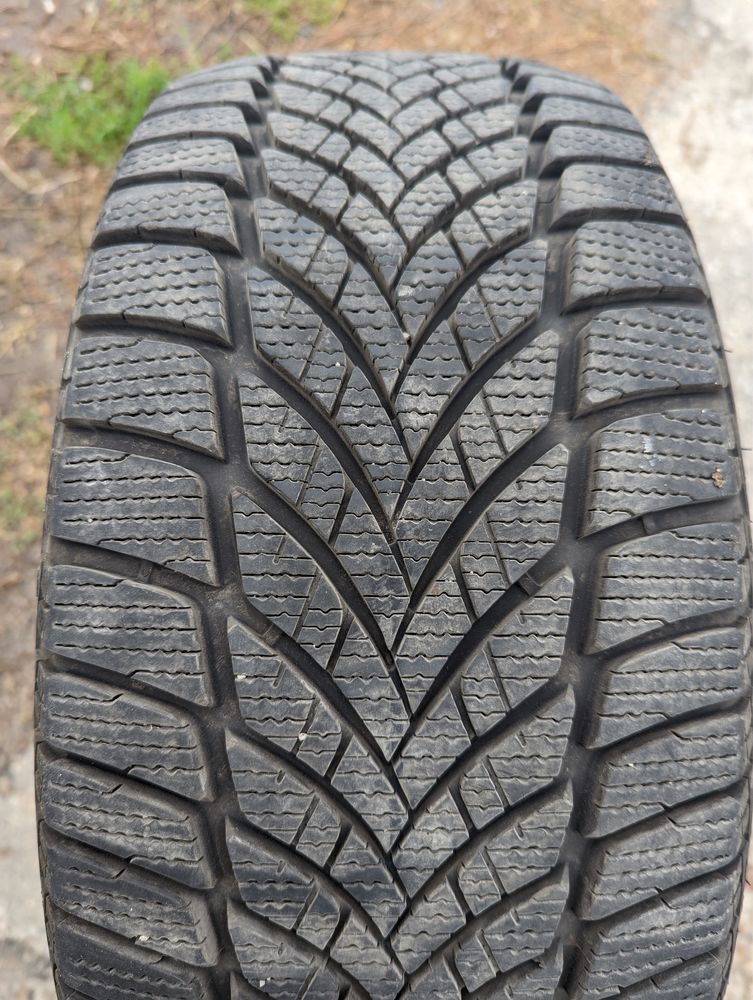 Goodyear UltraGrip Ice 2 94T XL, 225/47 R17, пошкоджена - ґуля