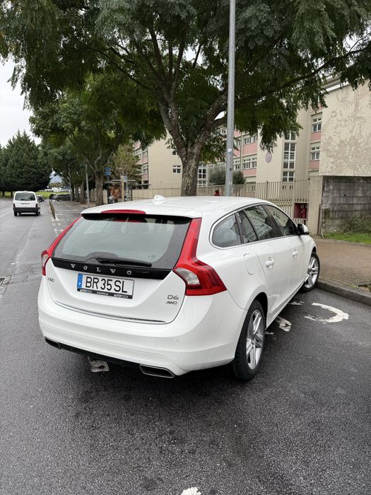 Volvo V60 D6 Hibrida
