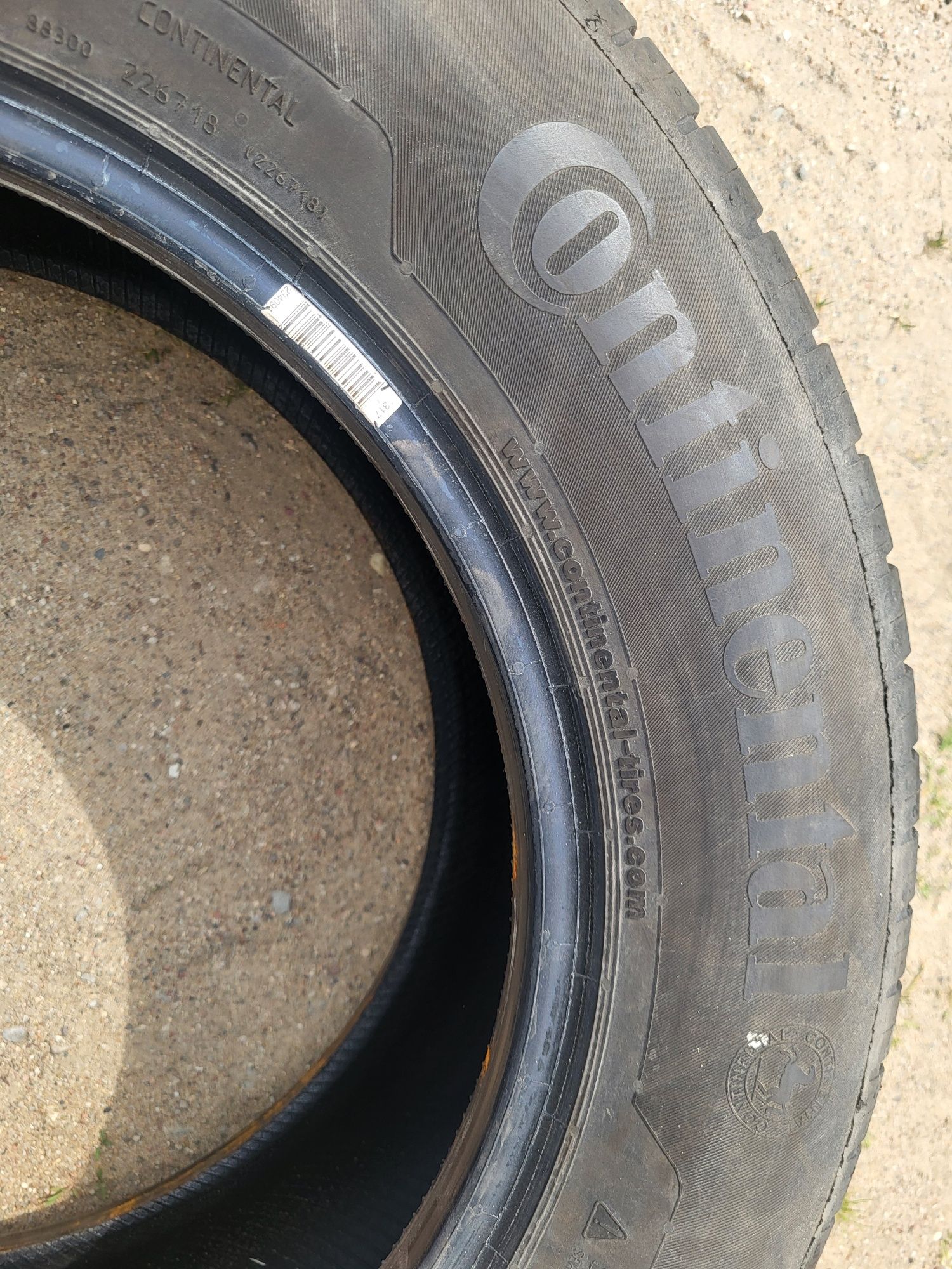 Opony Continental 215 65 r 16