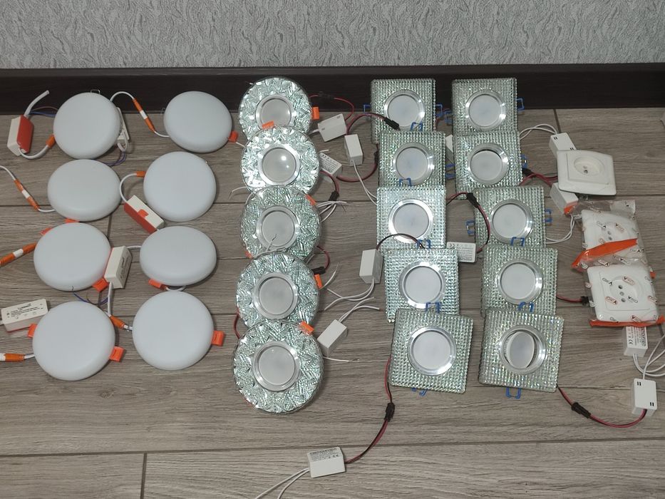 Точечные светильники б/у