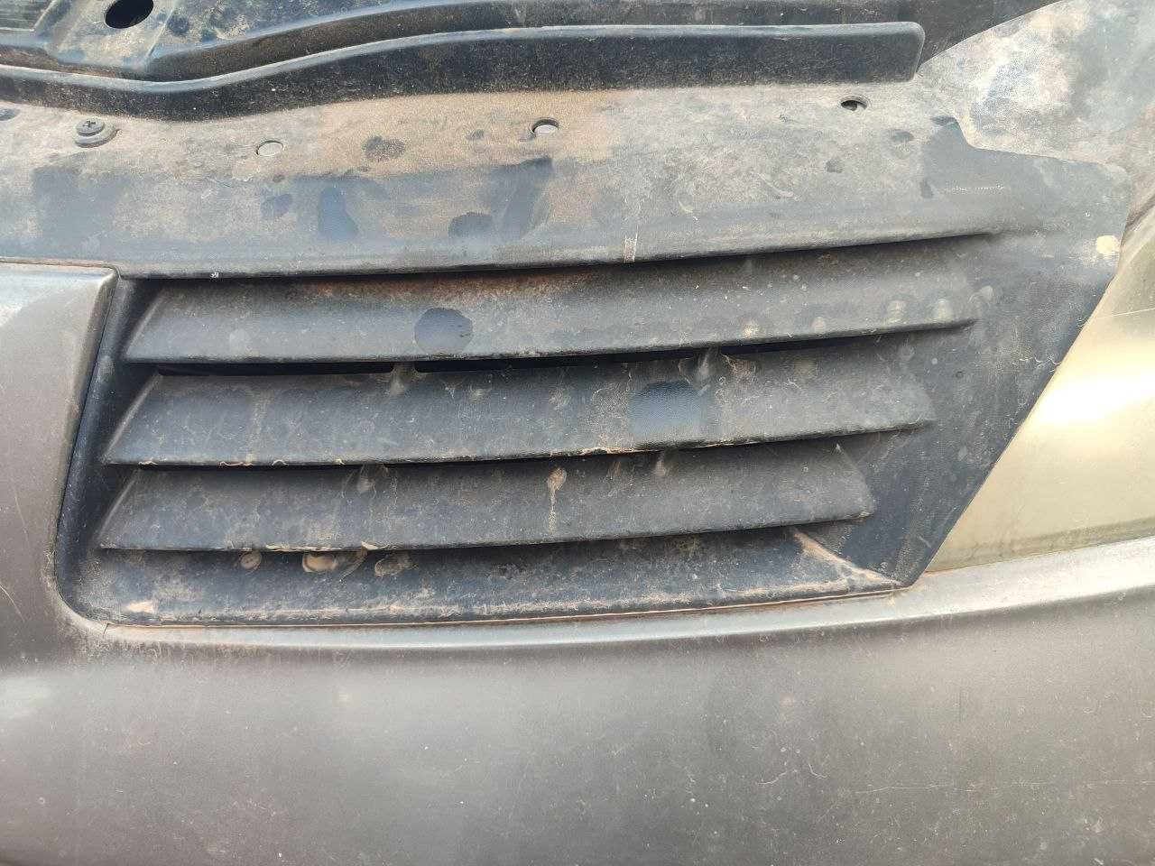 Решетка радиатора Renault  Espace 2004 2.2 dci Рено Эспейс