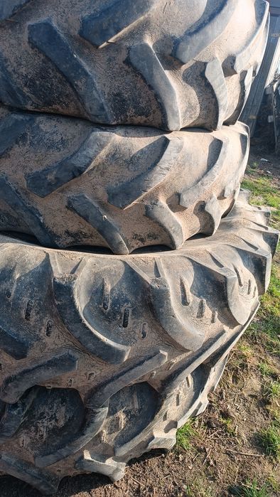 Opony 13.6/24 I 16.9/34