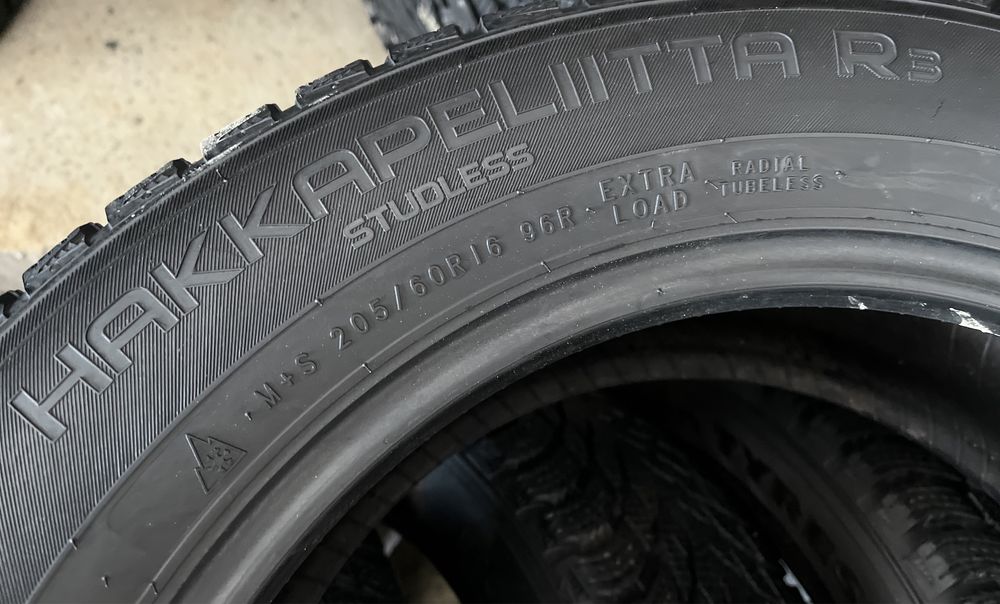 Шини Nokian Hakapelitta R3 R 16 205 60