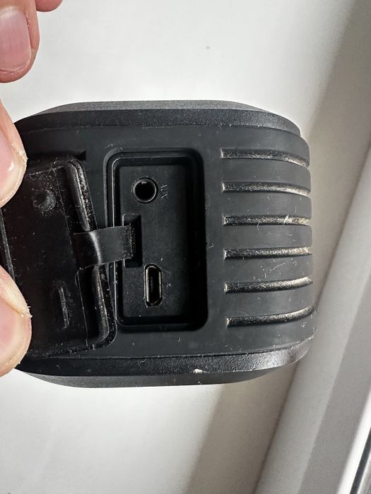 Продам колонку бумбокс оригінал