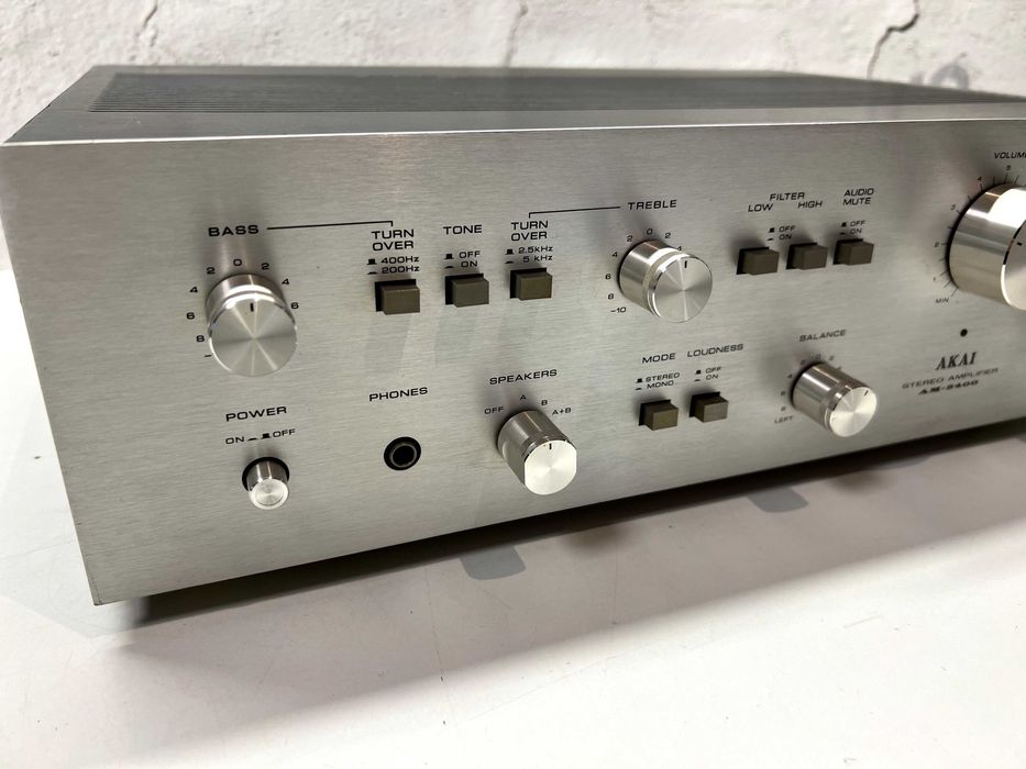 Akai AM-2400 vintage wzmacniacz z 77r