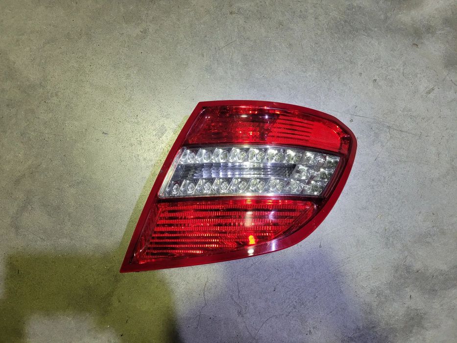 Farolim Mercedes W 204 Sw