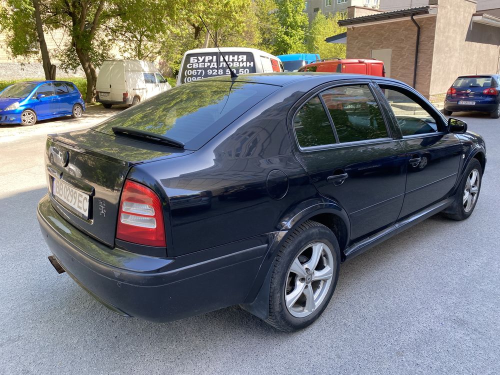 Skoda octavia tour 1.8T автомат