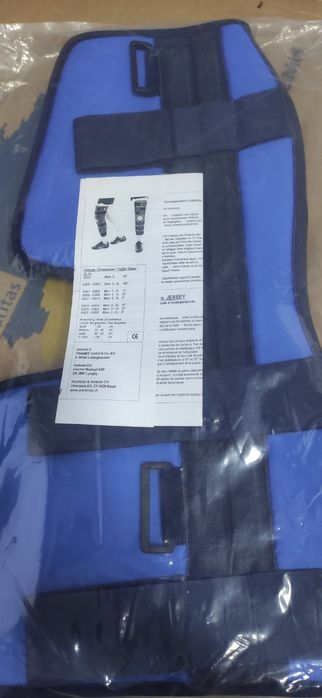 Тутор на коленный сустав