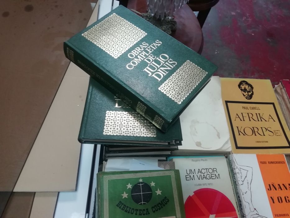 Livros vários antigos