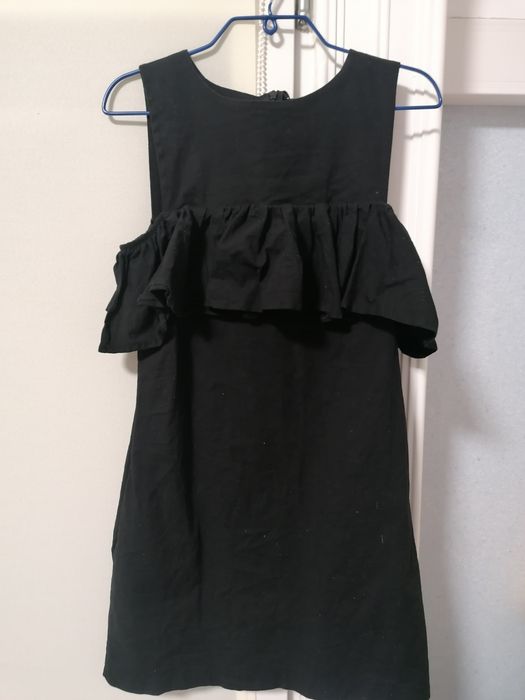 чорна сукня в розмірі М