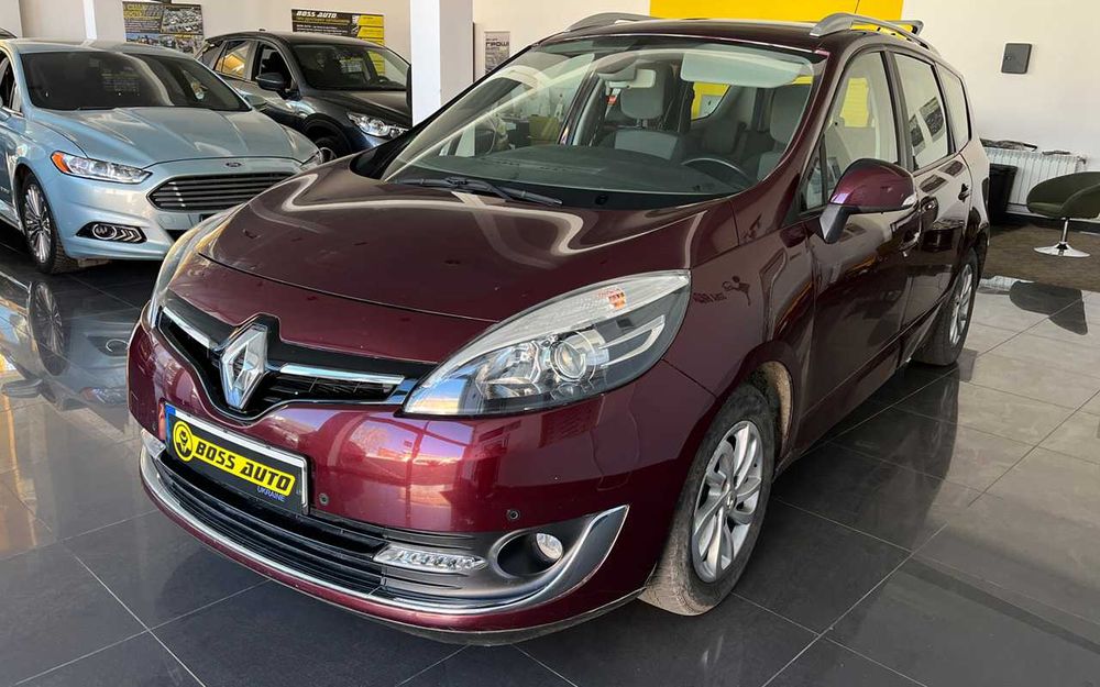 Renault Megane Scenic 2013