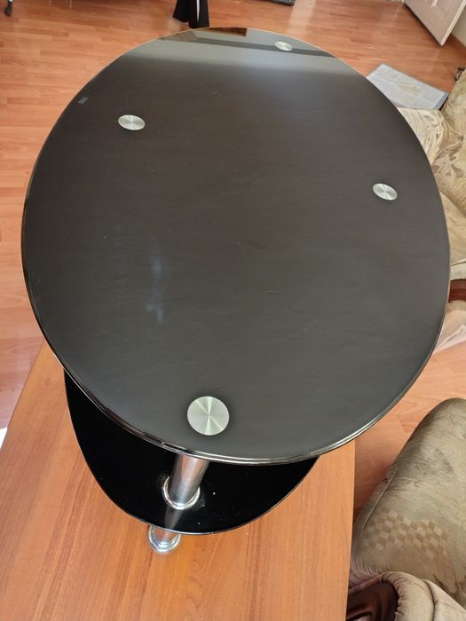 Stolik-ława czarne szkło