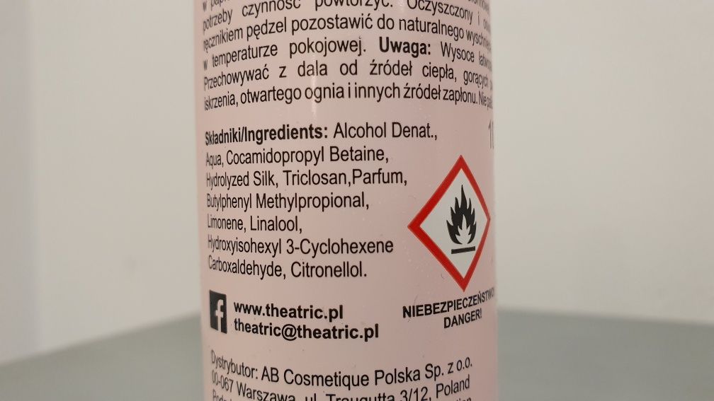 TheaTric Professional spray do czyszczenia pędzli 600ml (6x100ml)