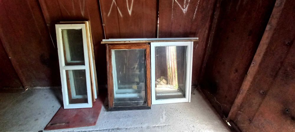 Продам деревяне вікно в  хорошому стані