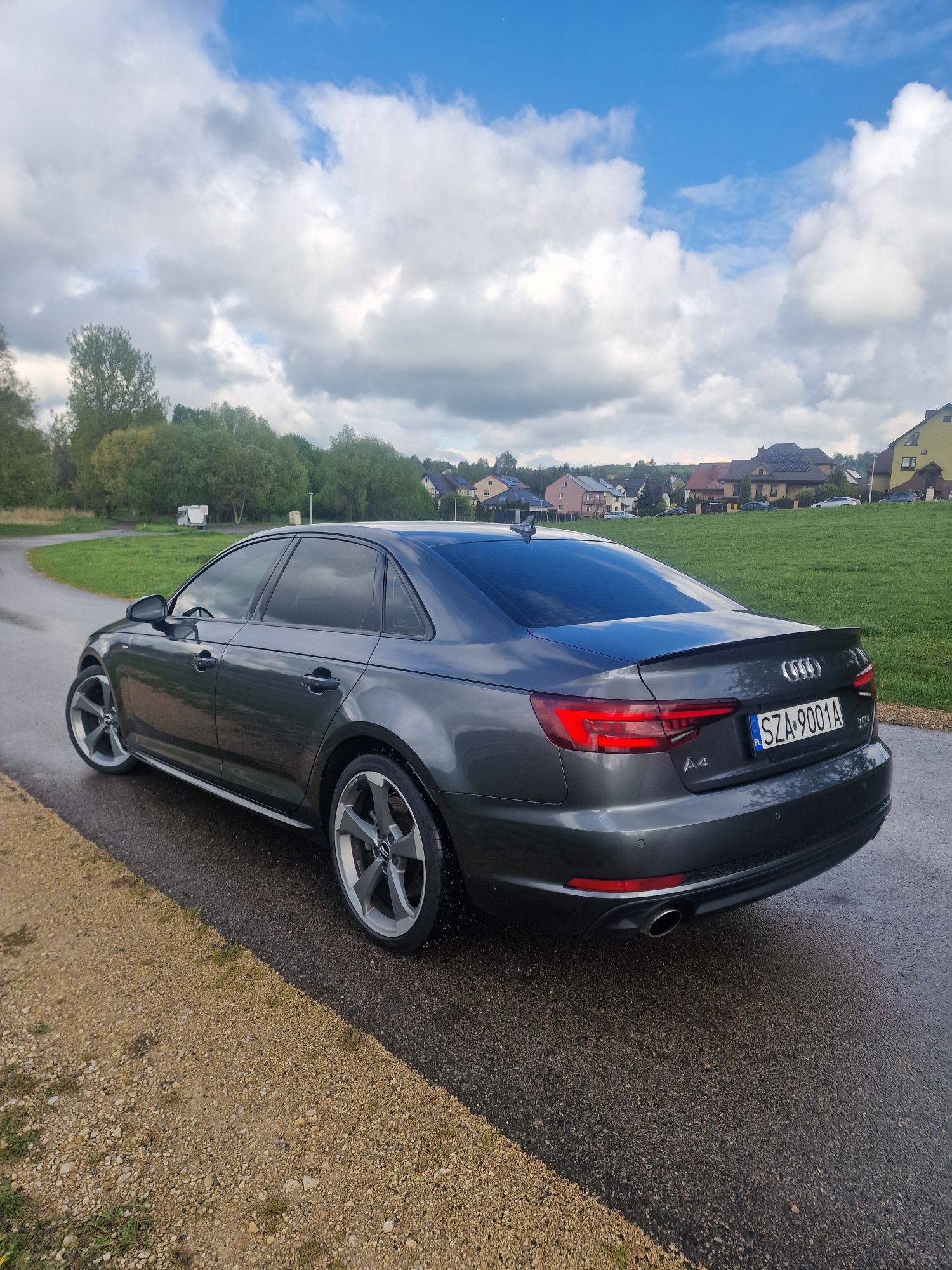 Audi A4 B9 2.0 TFSI 252km Quattro 2018 Sline Black Optic