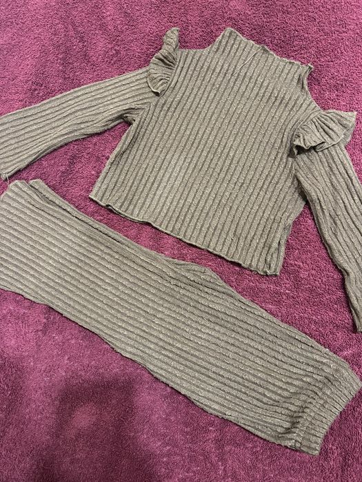 БЕЗКОШТОВНО віддам речі