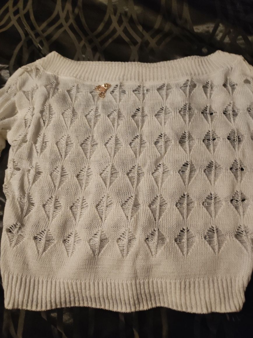 Ażurowy sweterek firmy Laki rozmiar uniwersalny- nowy