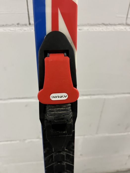 Dwa komplety nart biegowych z butami