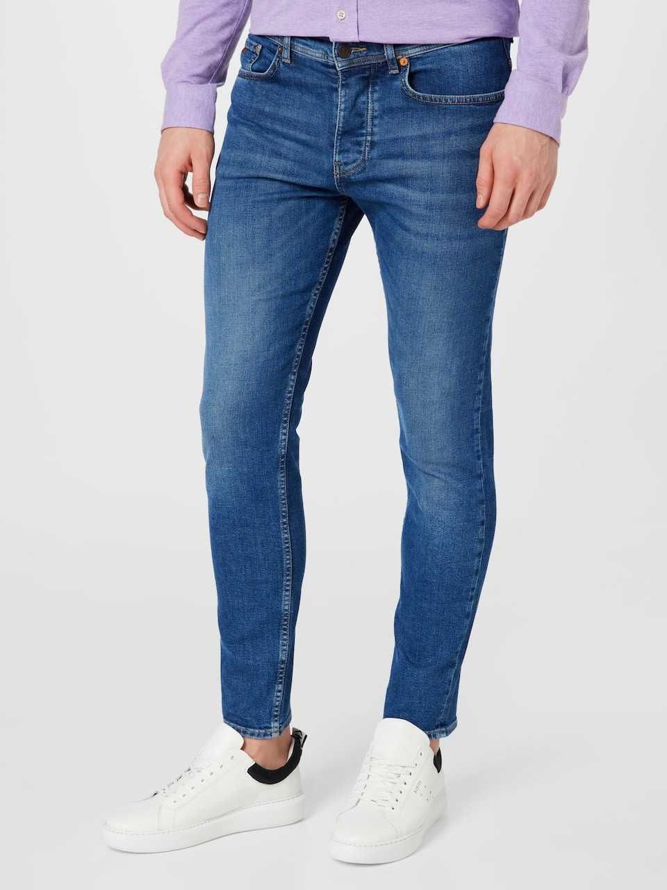 Spodnie jeans BOSS