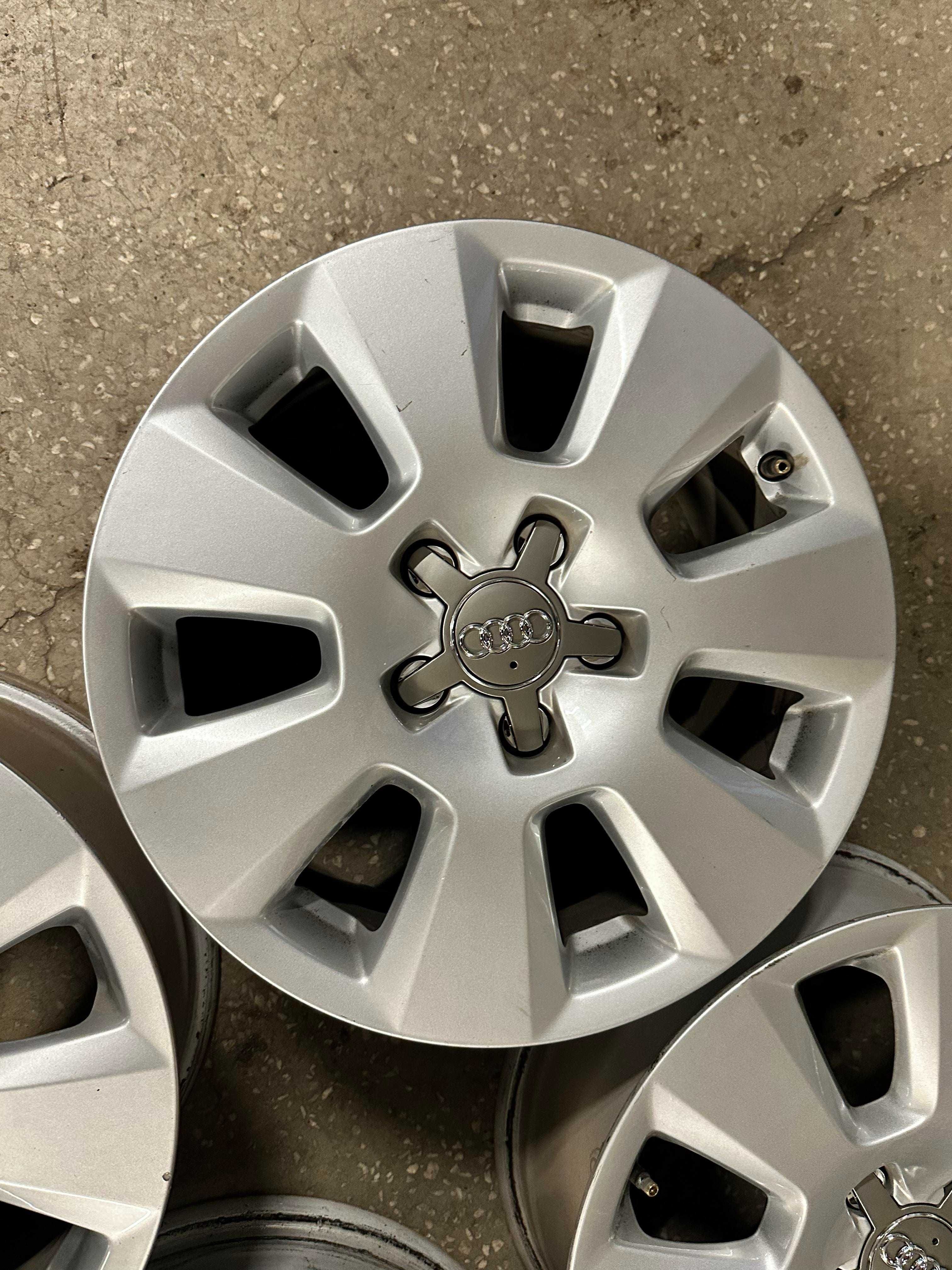 Felgi Aluminiowe Audi A6 16" 5x112 Oryginalne