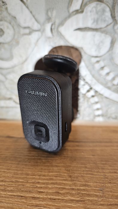 Garmin Dash Cam 67W + tył Garmin mini + karty