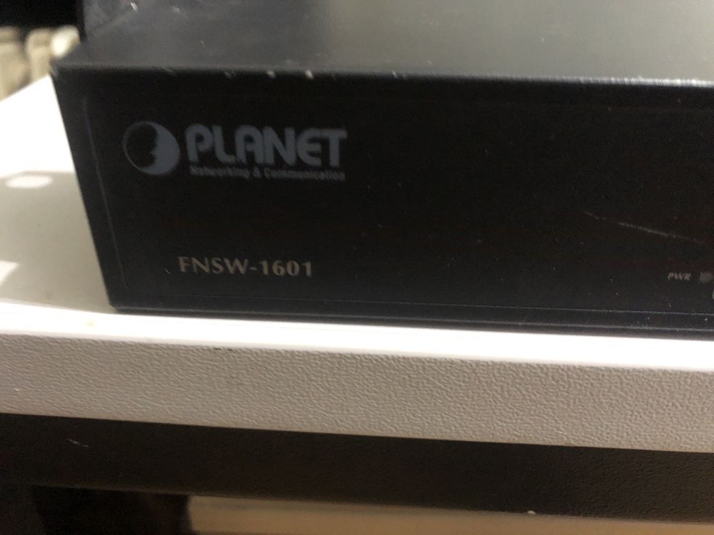 Коммутатор Planet fnsw-1601