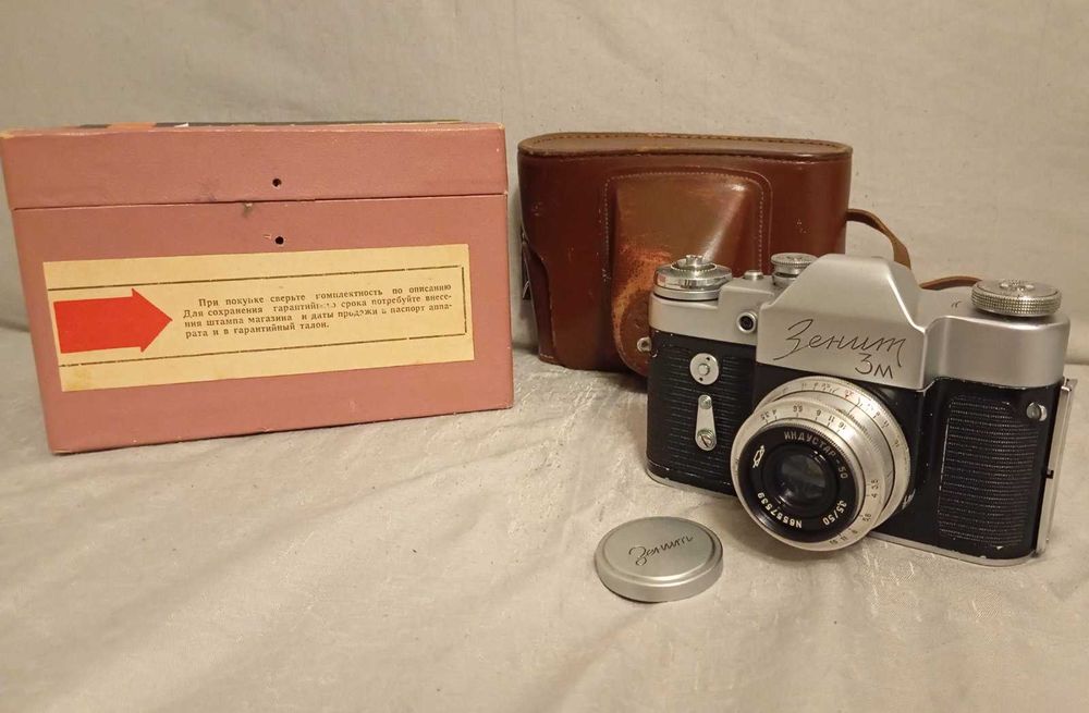 Фотоаппарат Зенит 3м. Идеальное состояние, комплектация, чистая оптика