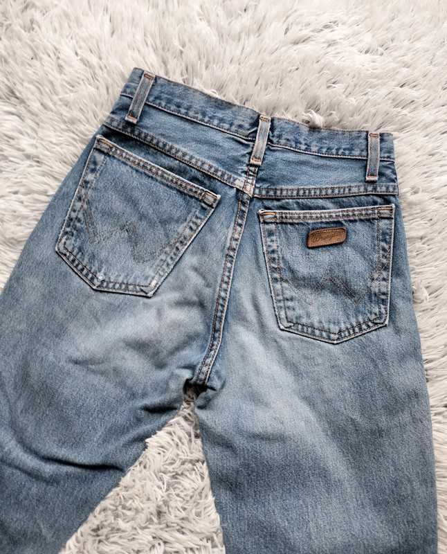 Vintage jeansy Wrangler spodnie z wysokim stanem dżinsy proste