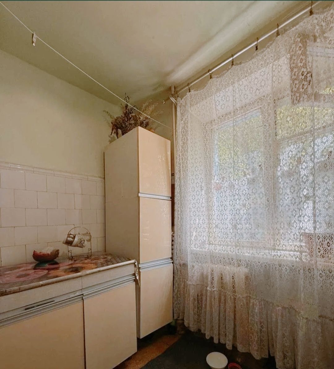 ТЕРМІНОВО!Продається 3-кімнатна квартира в центрі Києва