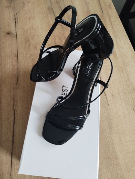 Sandały,  buty czarne na obcasie marki, Nine West, nowe, rozm 37