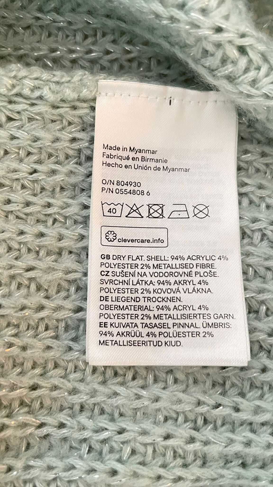 Sweter damski wysoki z golfem - kolor miętowy - srebrna nitka.