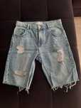 34 spodenki jeansowe bermudy sinsay z dziurami